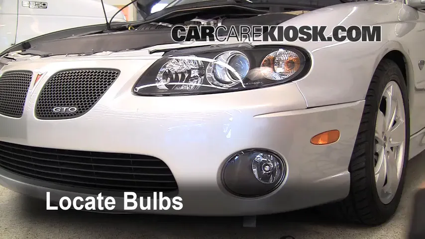 2004 Pontiac GTO 5.7L V8 Lights Fog Light (replace bulb)